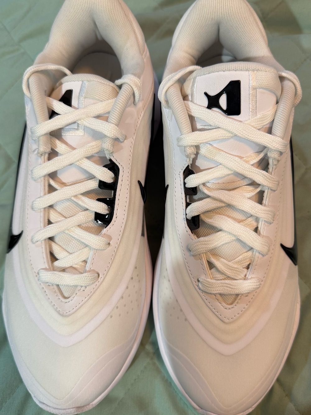 Aja Wilson A’One white/black